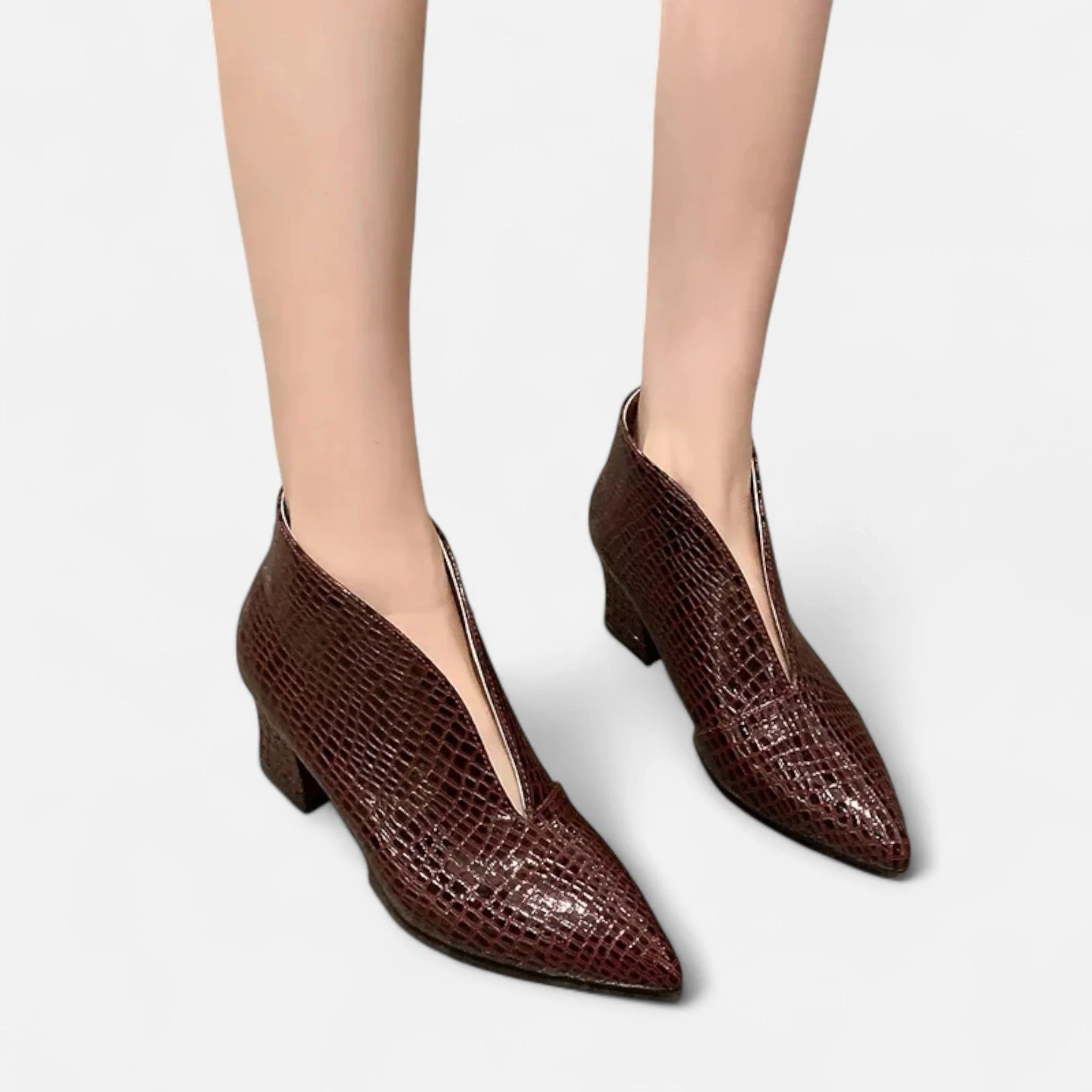 Moritz™ | Botines de charol con corte en V para mujer